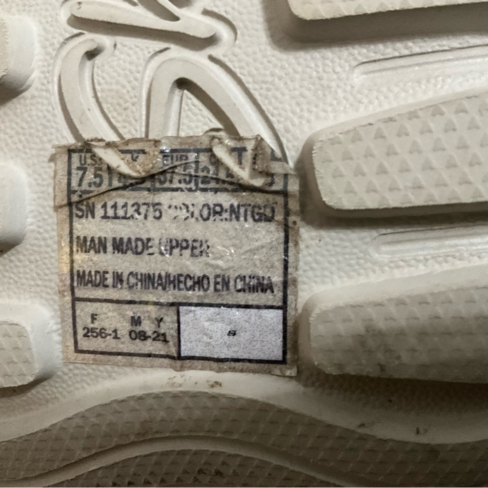 Skechers Arch Fit Crocs-Like Sandals - Picture 15 of 15